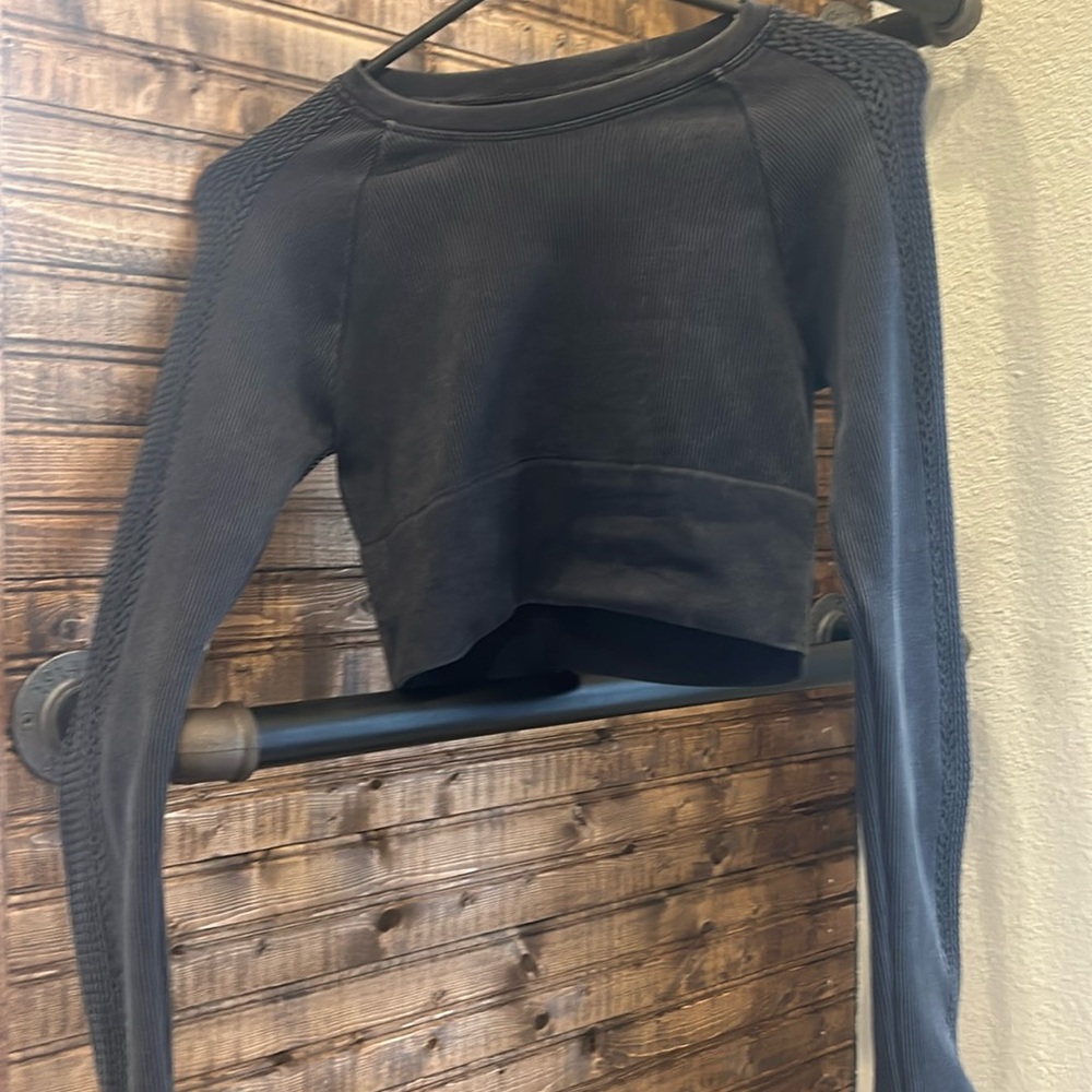 Aerie workout long sleeve top worn once